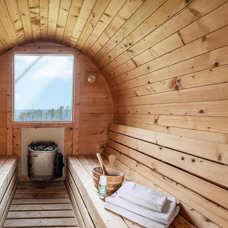 Strandhaus Am Muehlendamm - Meerblick, Sauna Und Ofen Steinbergkirche
