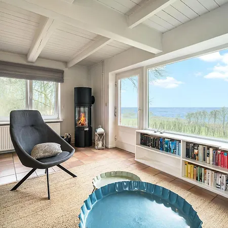Strandhaus Am Muehlendamm - Meerblick, Sauna Und Ofen Feriehus
