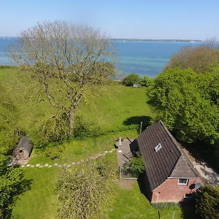 Strandhaus Am Muehlendamm - Meerblick, Sauna Und Ofen * Steinbergkirche